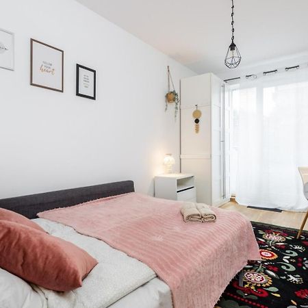 Modern 70M Apartment With Private Garden Metro Варшава Екстер'єр фото